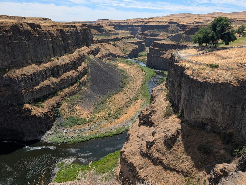 Pack A Lunch Because The Picnic Tables Come With A View