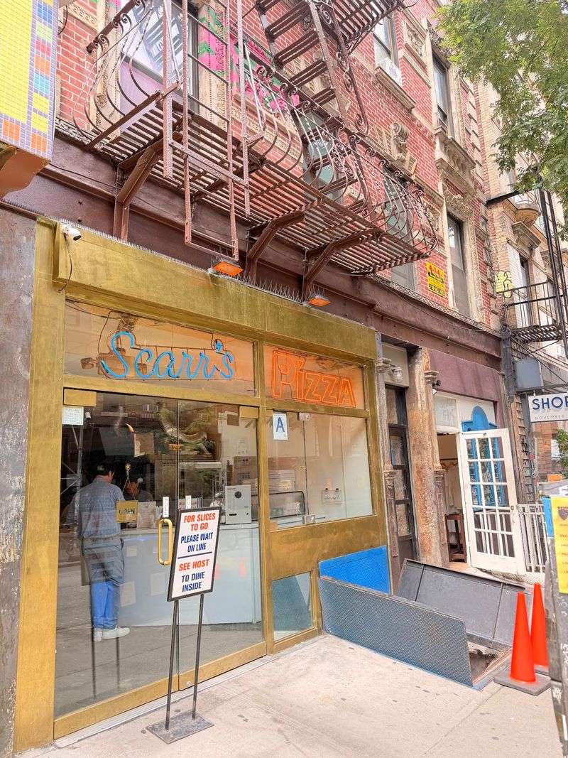 Scarr's Pizza