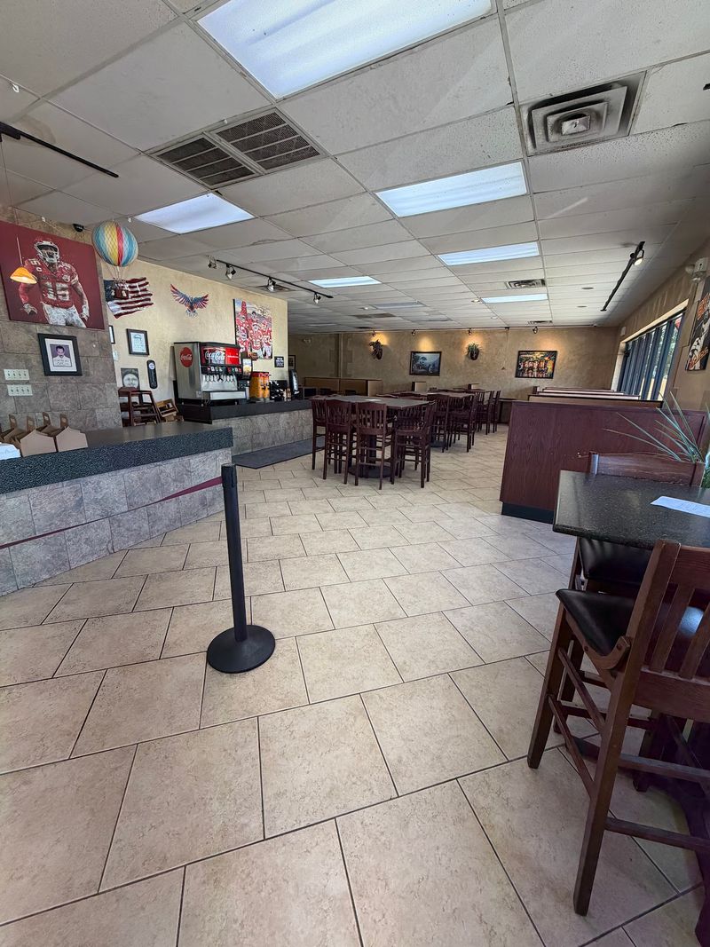Cinnamon's Deli