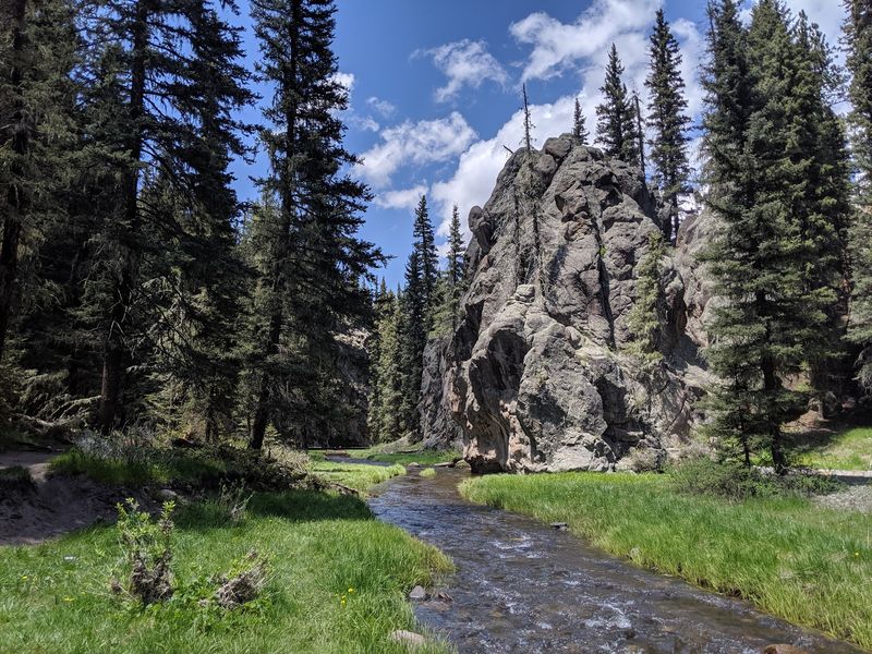Las Conchas Trailhead