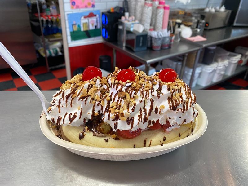 Strachan's Ice Cream & Desserts - Palm Harbor, Palm Harbor, FL