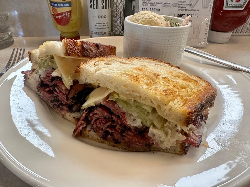 Palm Avenue Deli