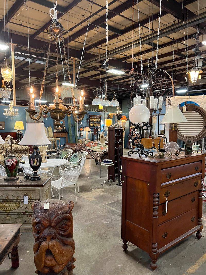 Hudson Antique Market