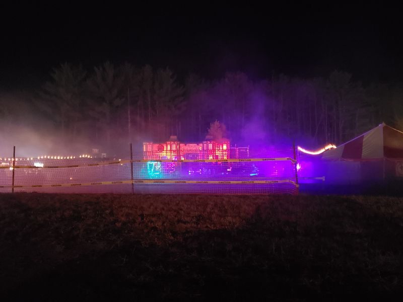 Fairgrounds Make A Roomy Home For All This Halloween Fun
