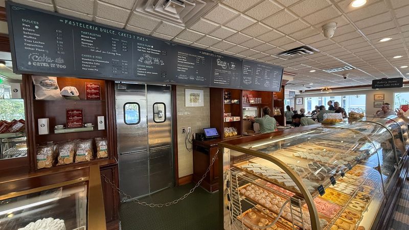 A Calle Ocho Landmark With a Bakery Inside