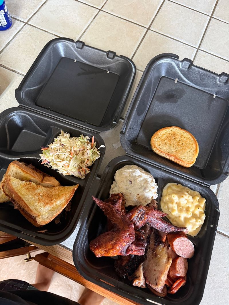 Hannah Q Smokehouse Makes Room For The Sides