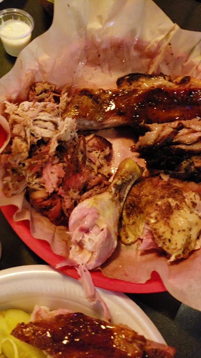 Lonny Boy's BBQ, Hurricane