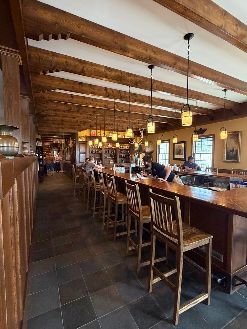 Breitbach's Country Dining, Balltown