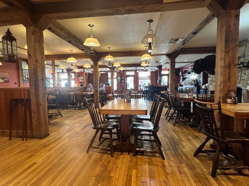 Hays House 1857 Restaurant & Tavern