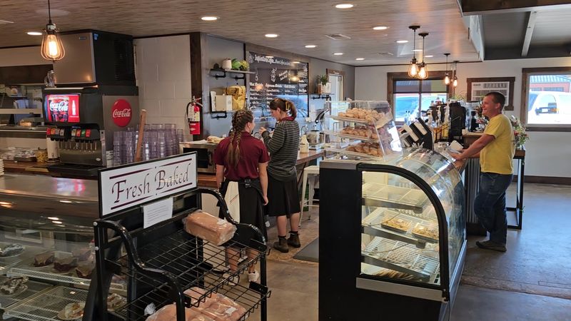 Dutch Country Cafe