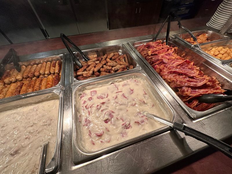 Buffet Lines and Country Cooking