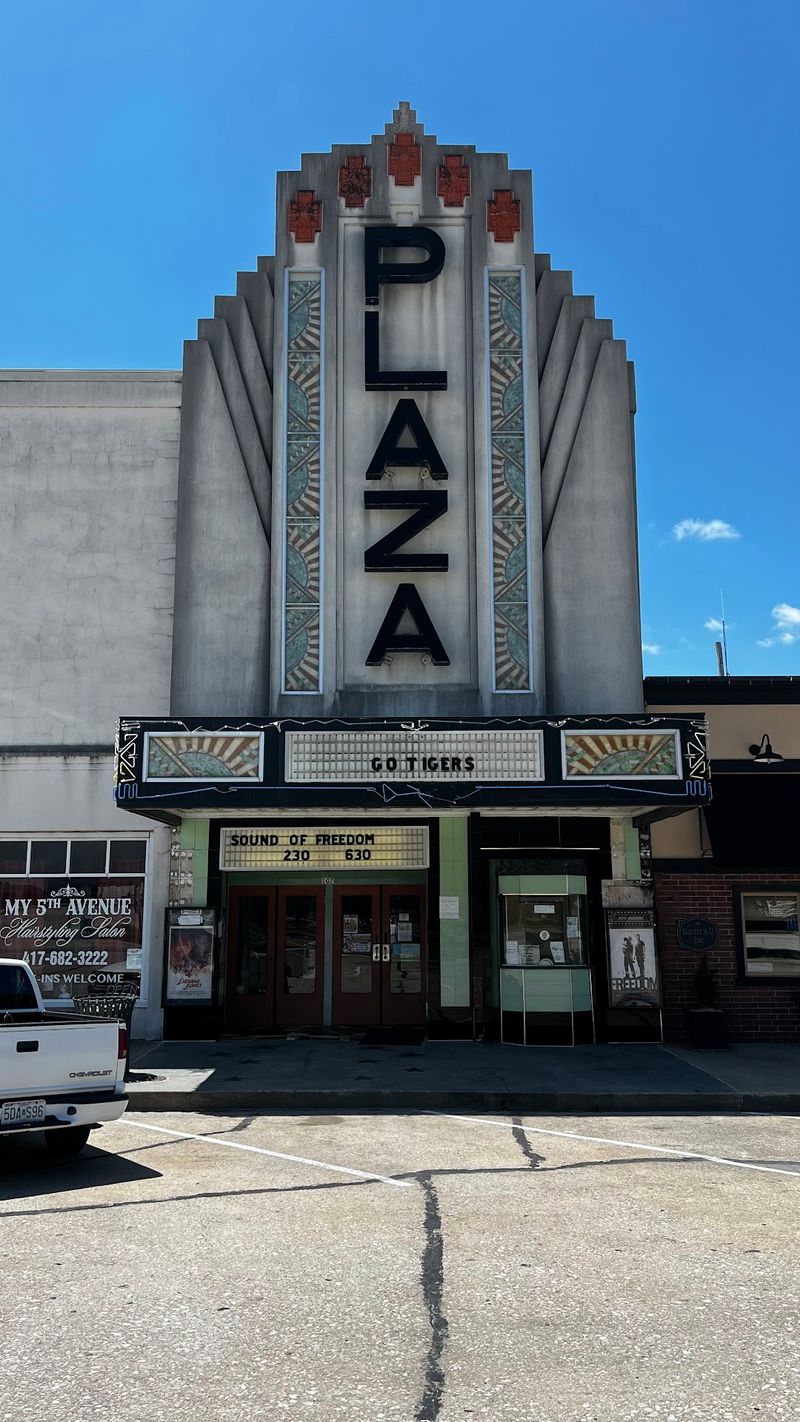 Plaza Theater