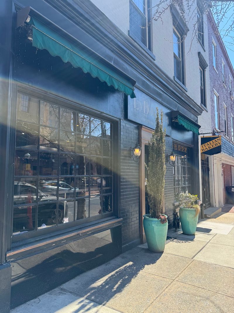 La Dolce Vita Courthouse Bakery