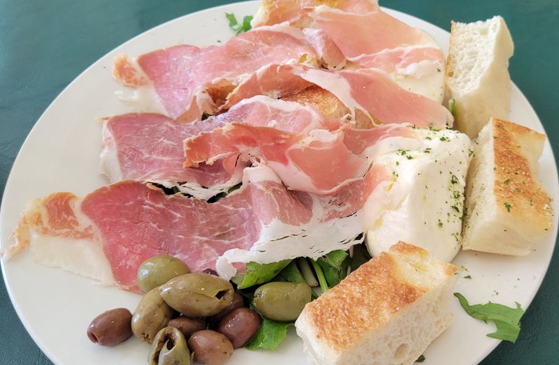 Randazzo’s Italian Market