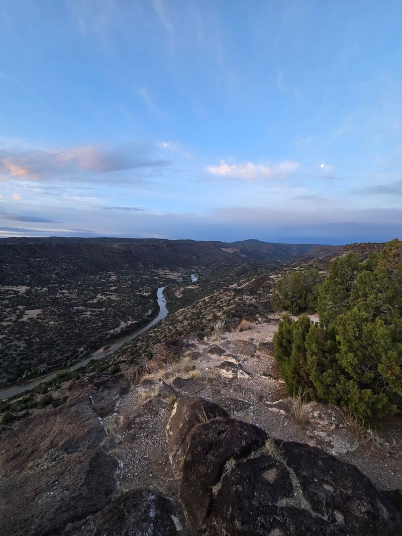 A Canyon Overlook That Takes Your Breath Away