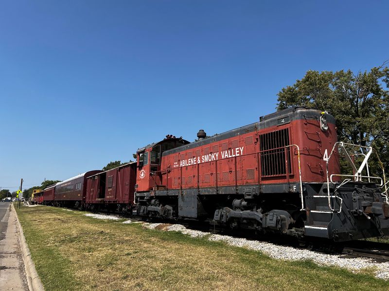 Steam Locomotive 3415 and Classic Rail Cars