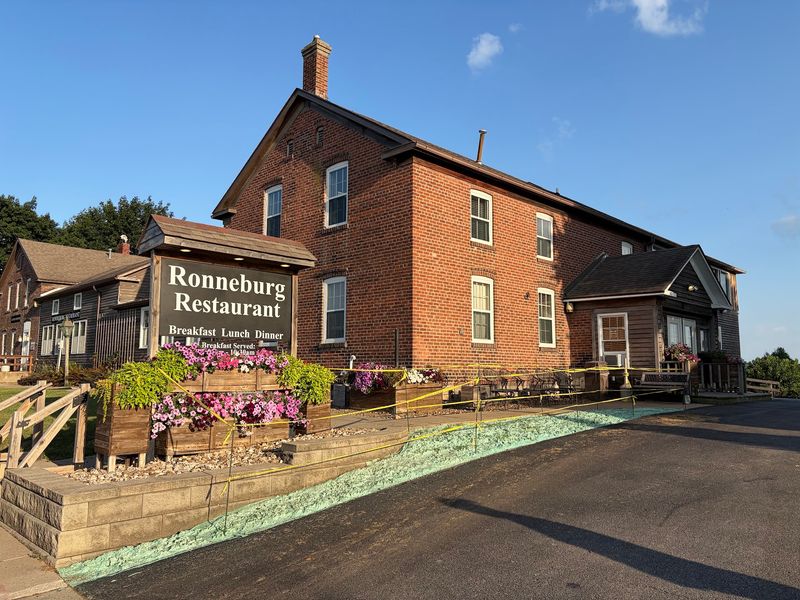 Ronneburg Restaurant, Amana