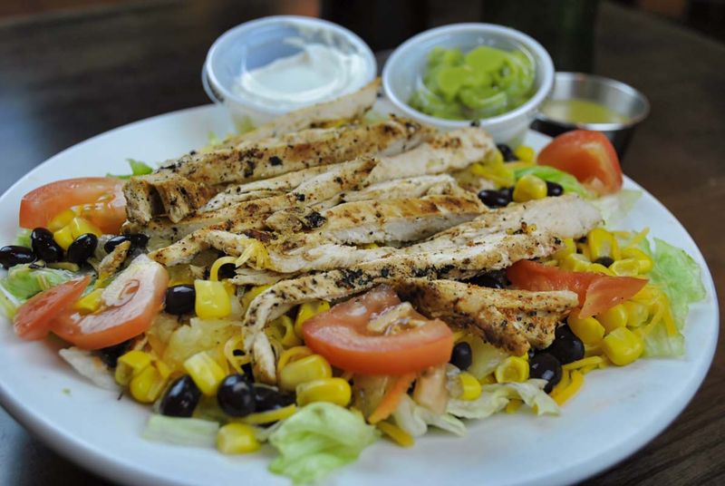 A Salad Called the Blushing Pear Proves This Diner Has Range