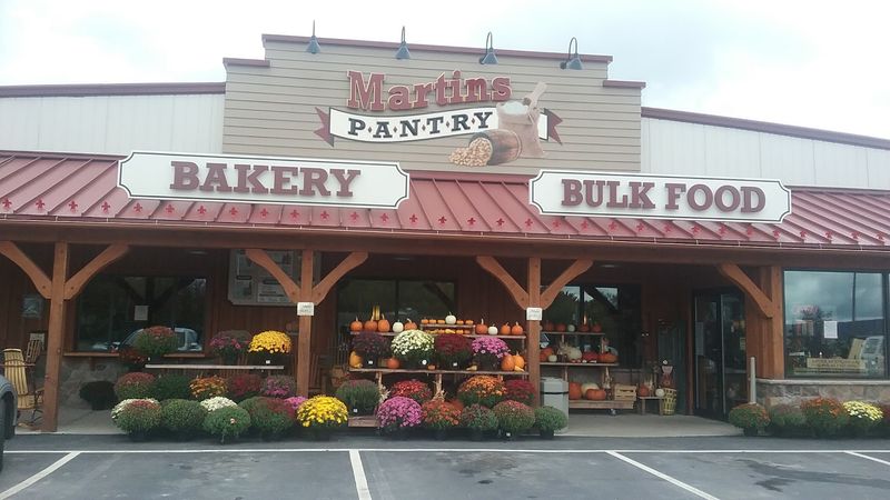 A Country Grocery Just Off Route 15