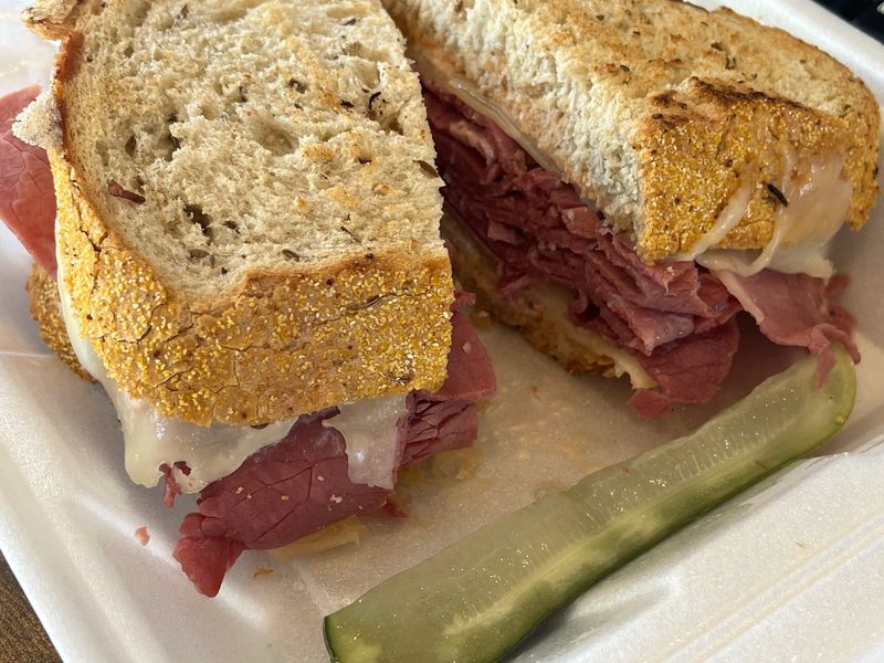 Larry's Lunchbox Delicatessen