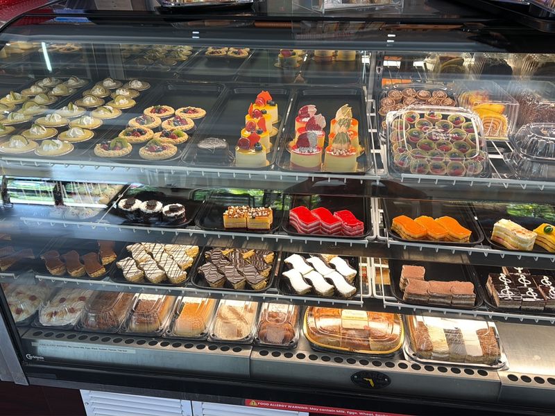 Pinecrest Bakery - Key Largo, Key Largo, FL