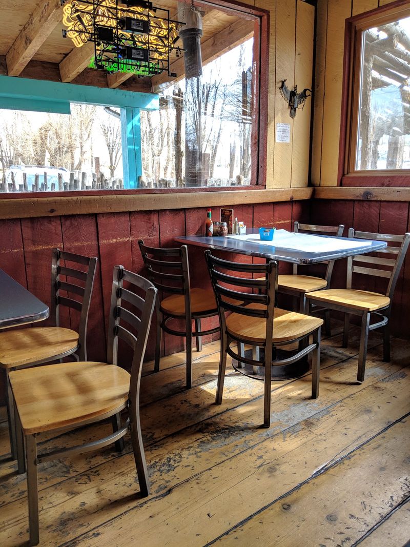 Taos Pizza Out Back, Taos