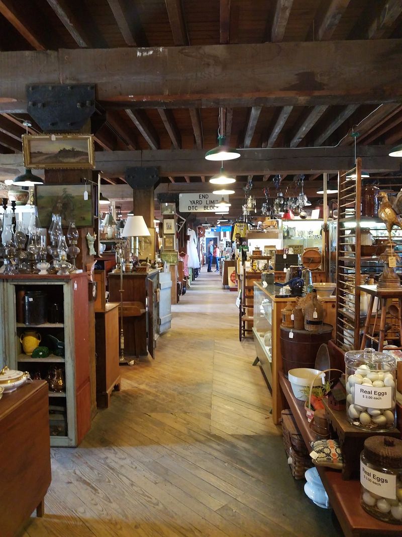 Strasburg Antique Market