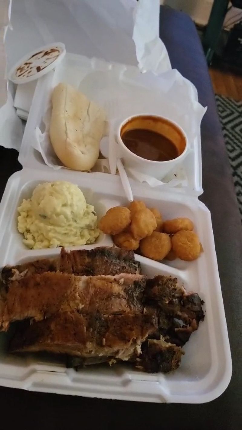 Make A Government Street Stop At Jay's Bar-B-Q