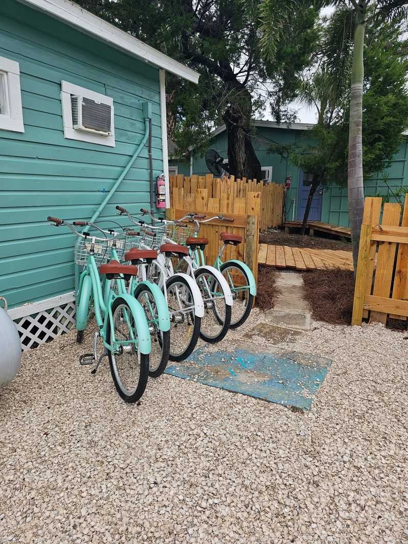 Free Wheels and Paddles for Exploring the Island