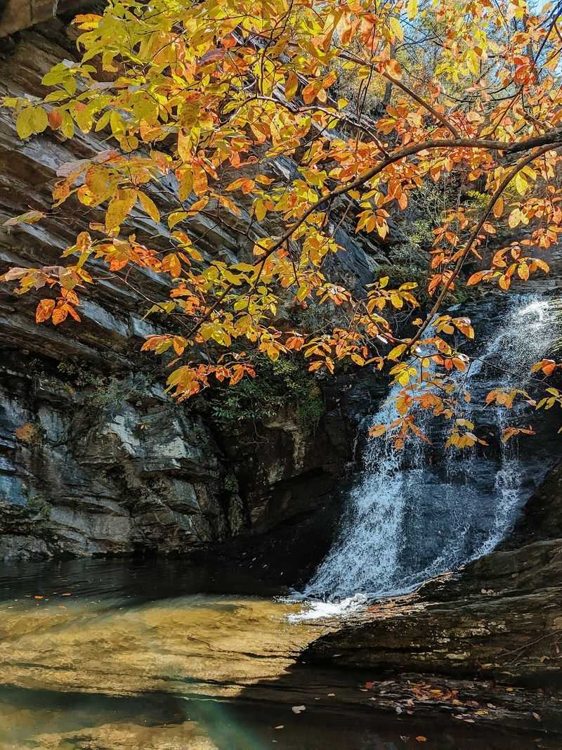 Lower Cascades Falls
