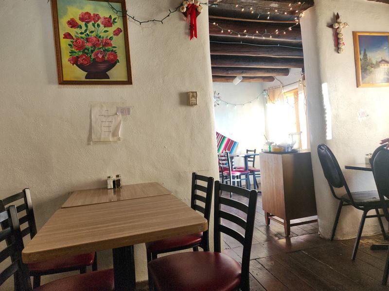 La Cueva Cafe