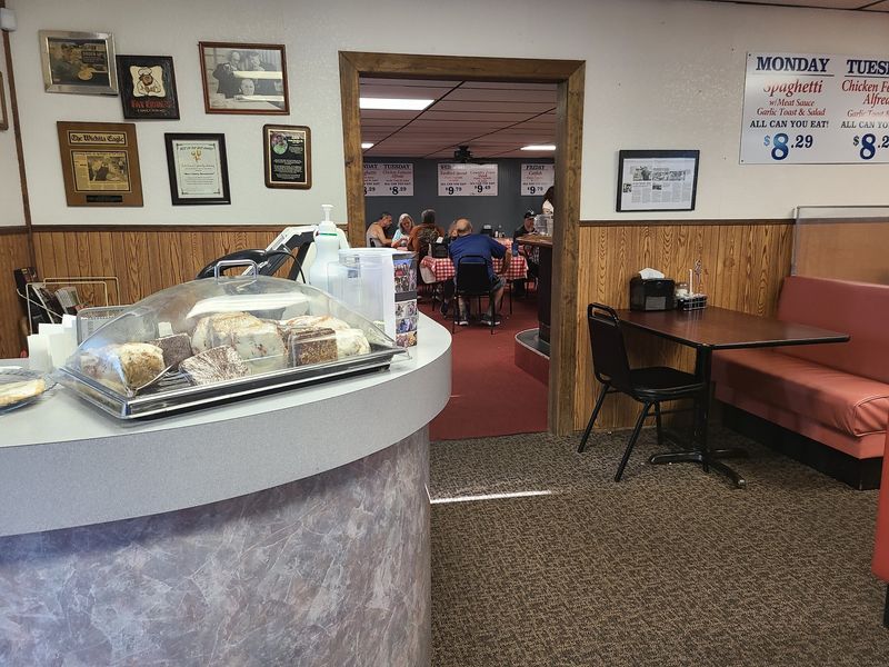 Fat Ernie's Family Dining, South Wichita