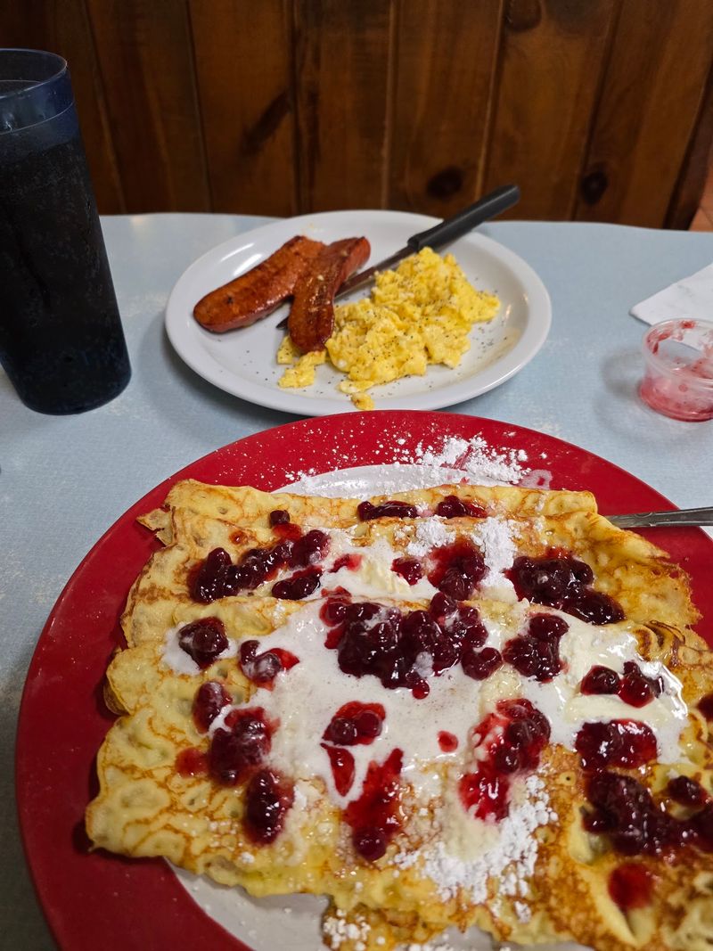A Swedish Breakfast Stop in the Heart of the Central Valley