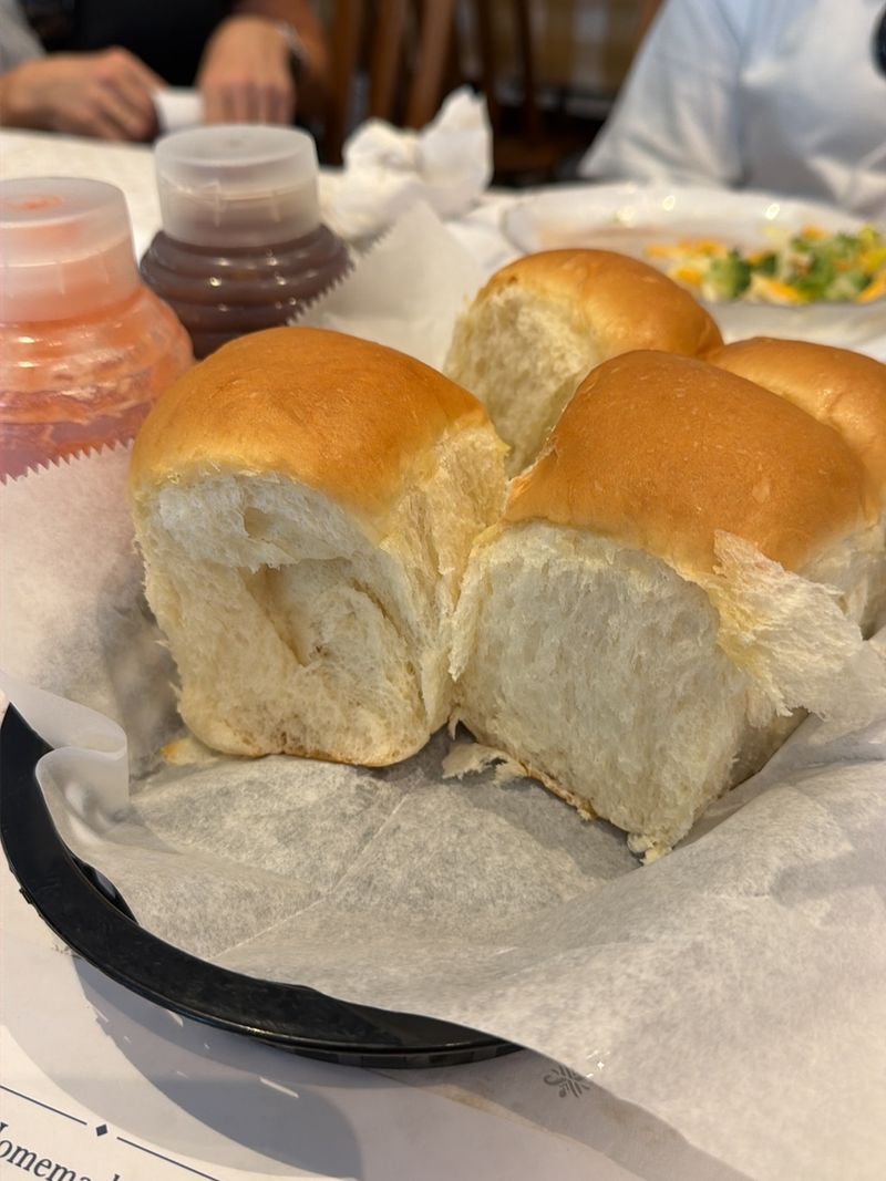 Free Rolls With A Peanut Spread Worth Talking About