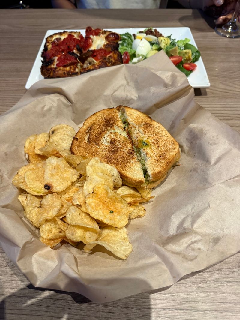 The Mini Mia Is A Lunch Hero