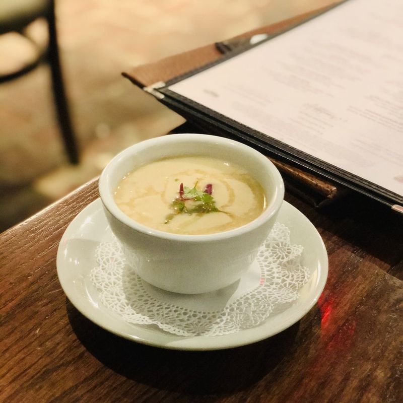What To Know Before Visiting 82 Queen In Charleston