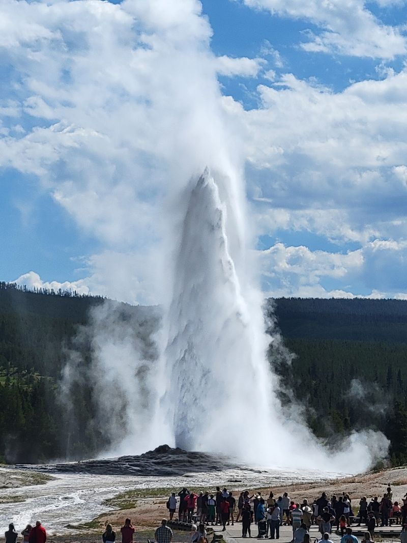 The Expedition That Gave Old Faithful Its Name