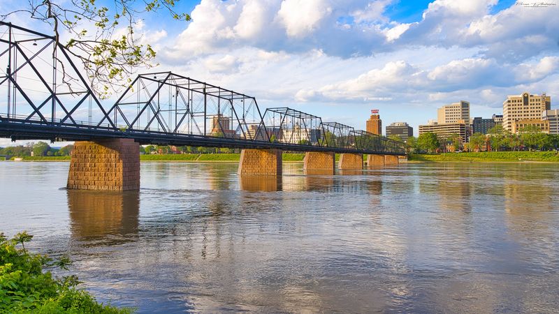 Walnut Street Bridge