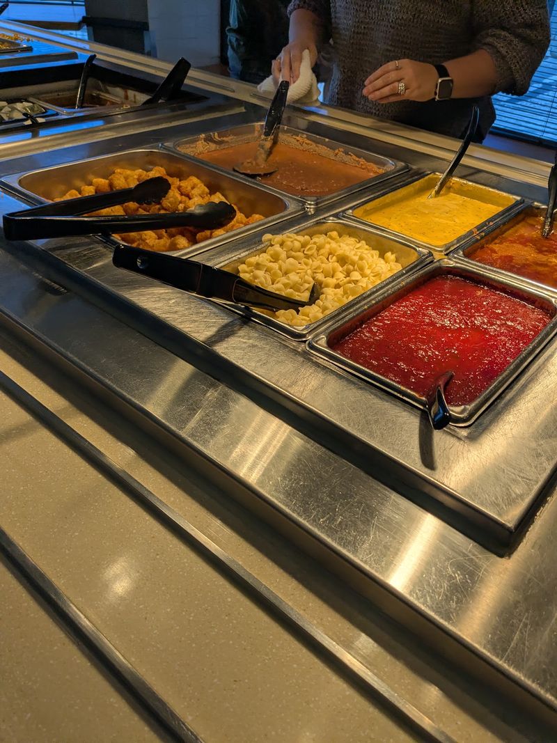 Comfort Food Fans Get A Hot Bar Of Their Own