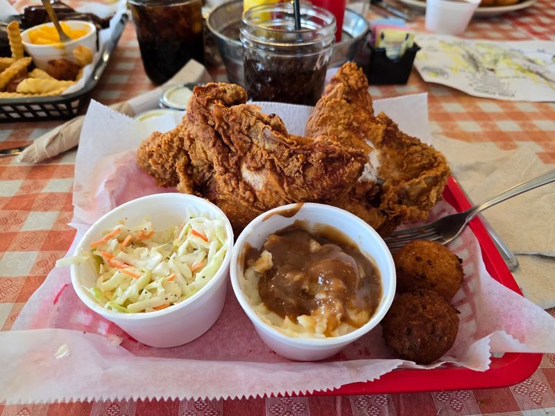 Simply Southern Kitchen, Harbinger, NC