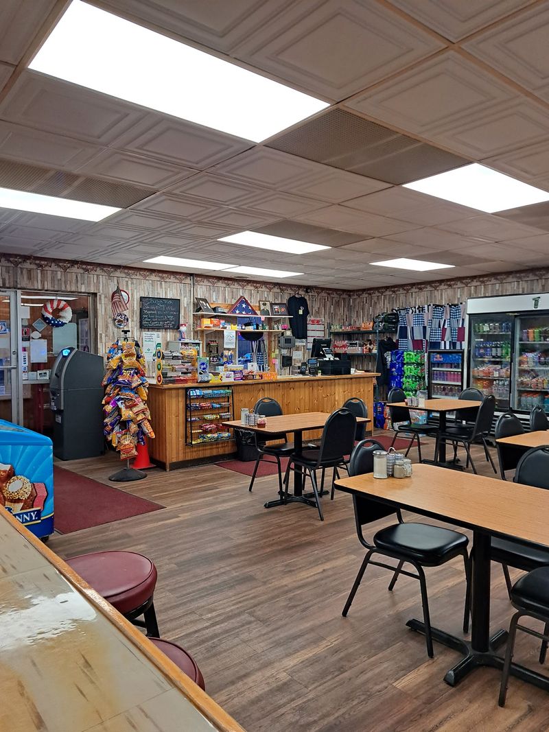 An Eighties Diner Vibe That Never Got The Memo To Change