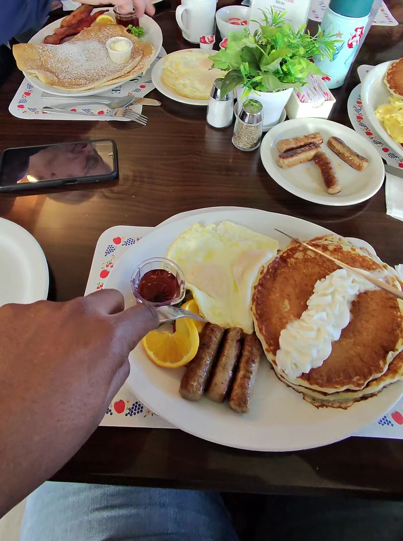 A Table for Families, Travelers, and Pancake Pilgrims