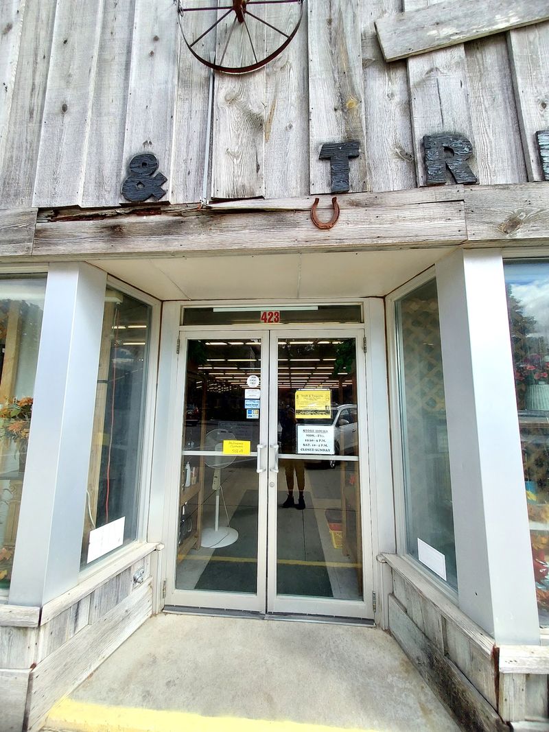 A Big Surprise Behind a Small Storefront