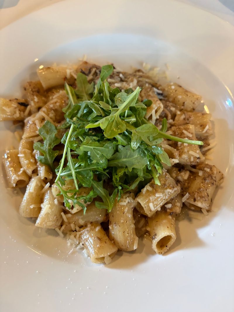 Pasta Rustico Is A Mushroom Moment