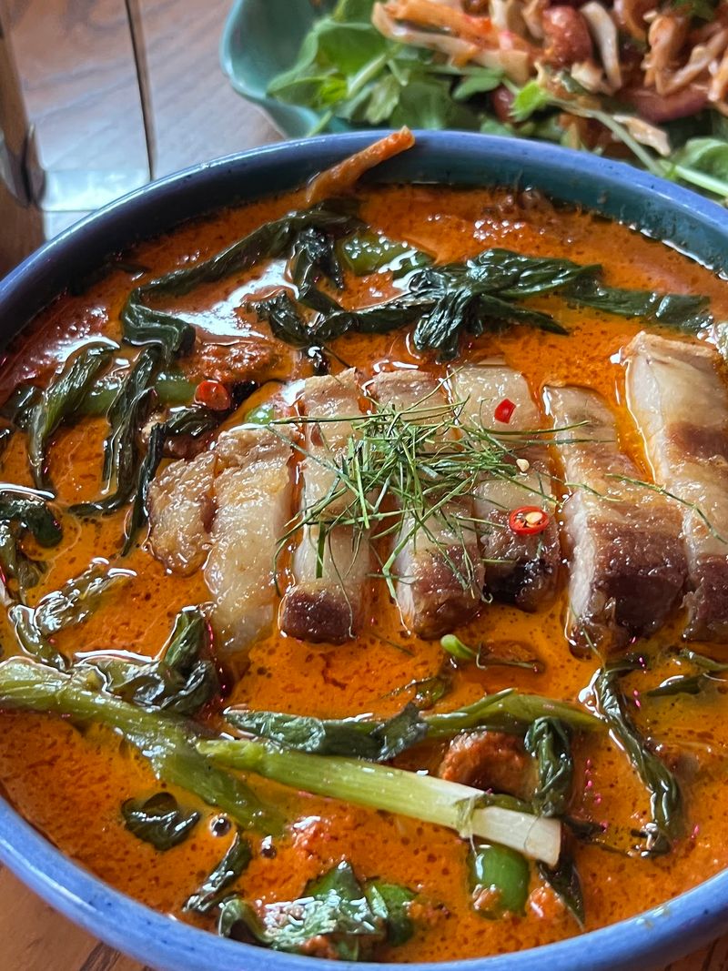 The Restaurant Still Lets The Food Lead