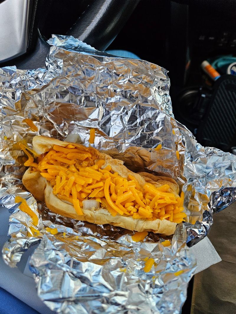 Chili Dogs That Anchor the Savory Side