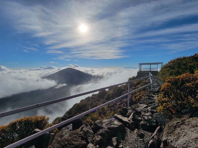 Four Summit Overlooks Offer Different Views Of Hawaii’s Volcanic Landscape