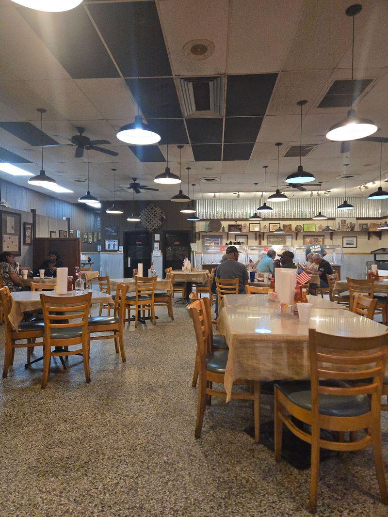 A Barbecue Landmark on East New Bern Road