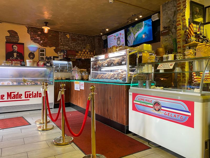 Philly Cannoli King