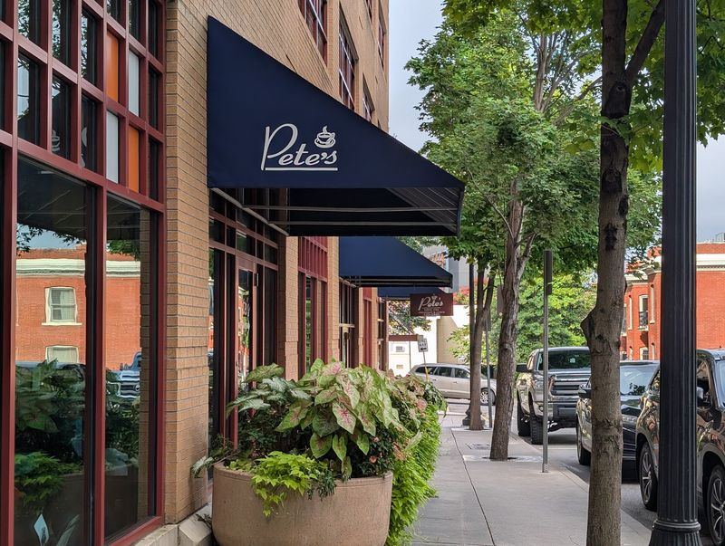 Pete’s Restaurant & Coffee Shop